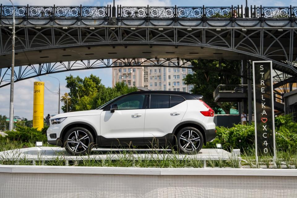 Стенд для Volvo XC40 Strelka lounge